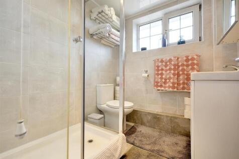 Shower Room.jpeg