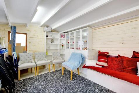Summer House_1.jpeg