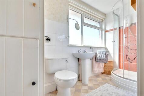 Shower Room_2.jpeg