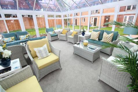 RESIDENTS CONSERVATORY (2).JPG