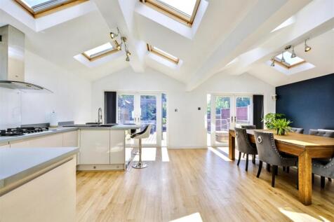 Open Planned Kitchen Living_5.jpeg