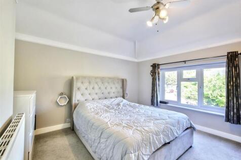 Bedroom 1_ 1.jpeg