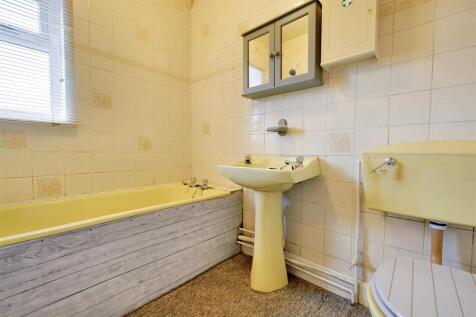 Bathroom.jpeg