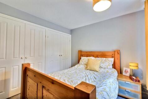 Bedroom 1_3.jpeg