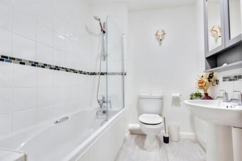 Bathroom.jpeg
