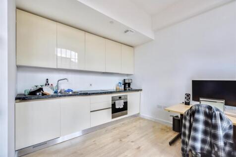 Kitchen_1.jpeg