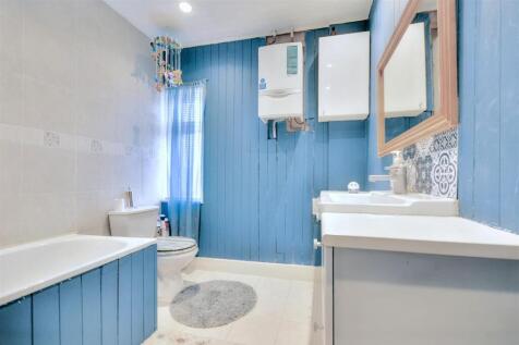 Bathroom.jpeg