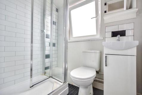 Flat Bathroom.jpeg