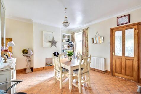 Dining Room_1.jpeg
