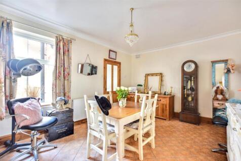 Dining Room_2.jpeg