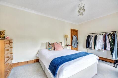Bedroom 1_2.jpeg