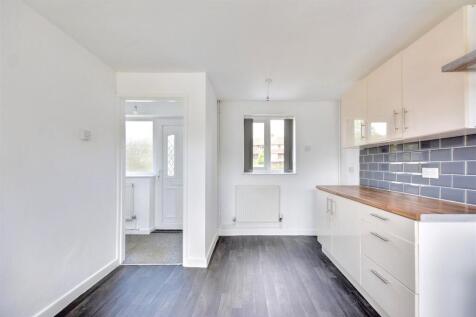 Kitchen_2.jpeg