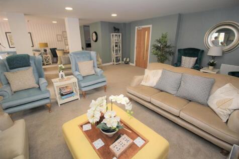 Communal Lounge.jpg