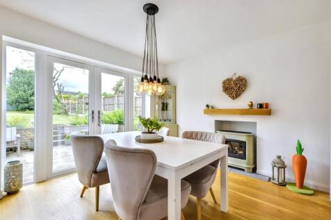 Dining Room_2.jpeg