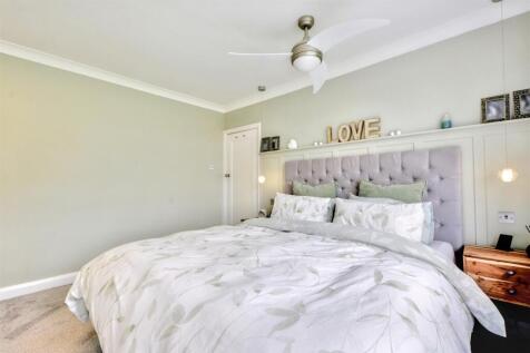 Bedroom 1_3.jpeg