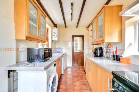 Kitchen_2.jpeg