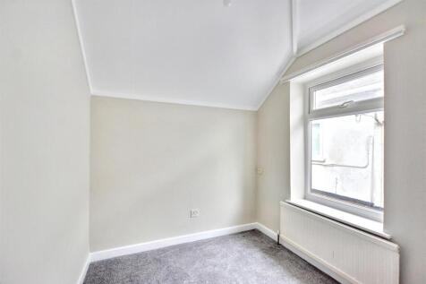Bedroom 3_1.jpeg