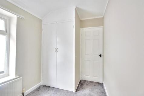 Bedroom 3_2.jpeg