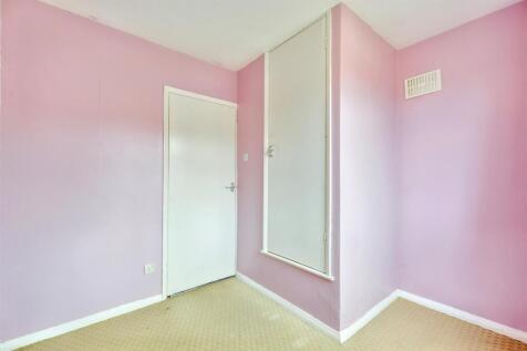Bedroom 3_2.jpeg