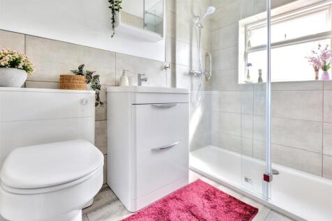 Shower Room_2.jpeg
