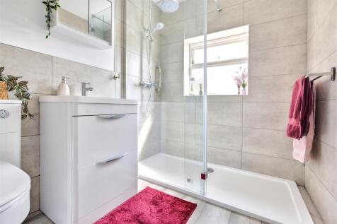 Shower Room_1.jpeg