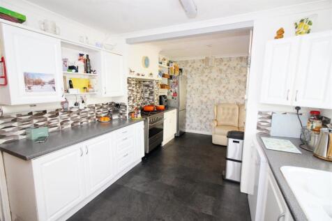 kitchen (2).jpeg