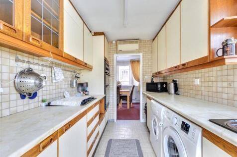 Kitchen_2.jpeg