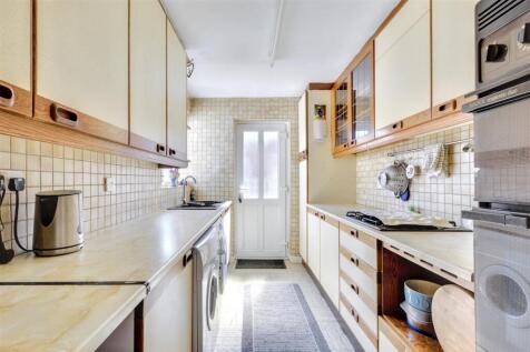 Kitchen_1.jpeg