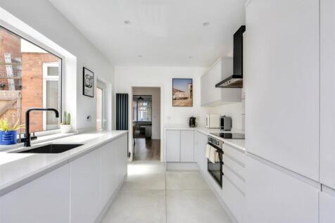 Kitchen_2.jpeg