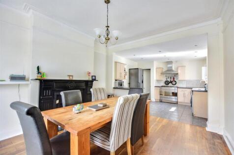 Dining Room_1.jpeg