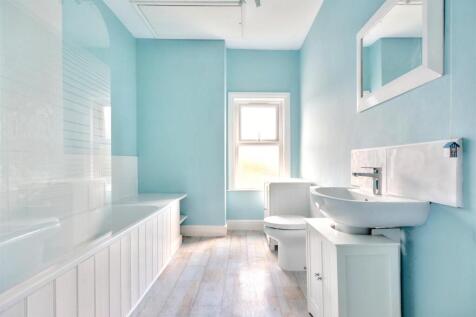 Bathroom.jpeg