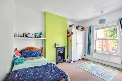 Bedroom 2_1.jpeg
