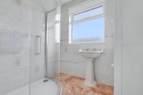 Shower Room.jpeg