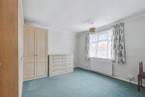 Bedroom 1.jpeg