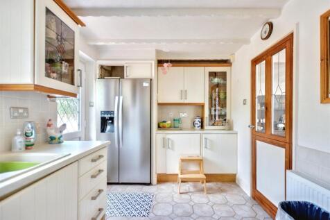 Kitchen_2.jpeg
