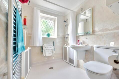 Bathroom.jpeg