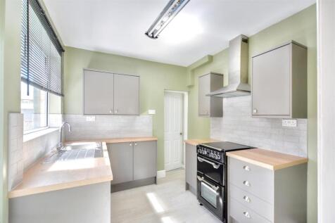 Kitchen_2.jpeg