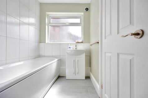 Bathroom.jpeg
