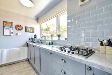 Kitchen_2.jpeg