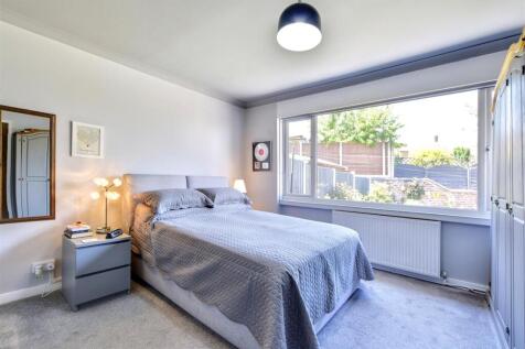 Bedroom 1_1.jpeg