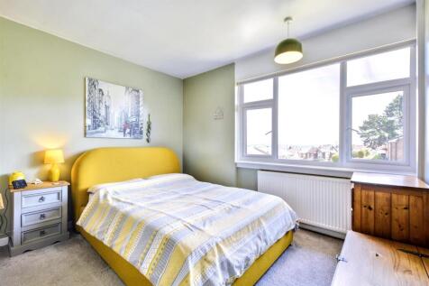 Bedroom 2_1.jpeg