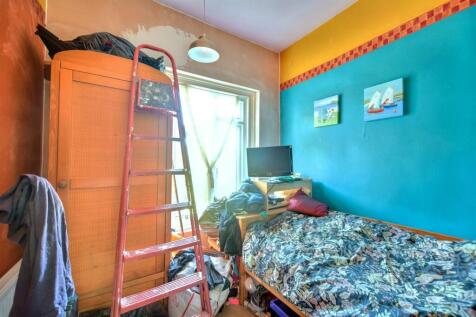 Bedroom 2_1.jpeg