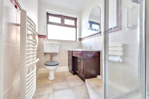 Bathroom_1.jpeg