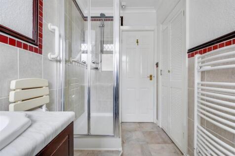 Shower Room_2.jpeg