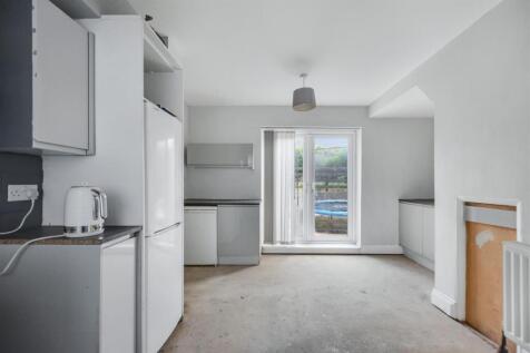 Kitchen_1.jpeg