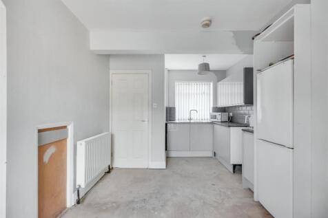 Kitchen_2.jpeg