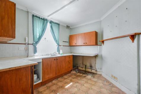 Kitchen_1.jpeg