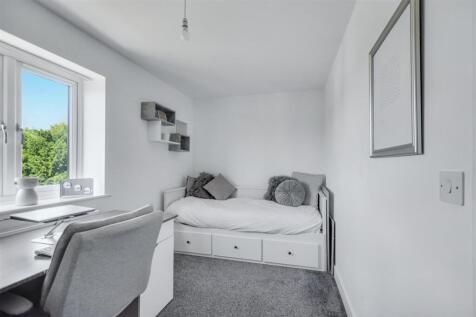 Bedroom 2_1.jpeg