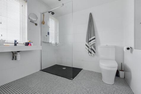 Ensuite_2.jpeg