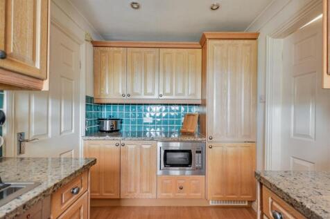 Kitchen_1.jpeg
